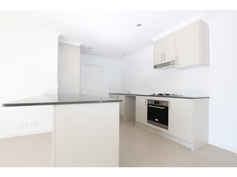 8/19-21 Henderson Road, Queanbeyan NSW 2620