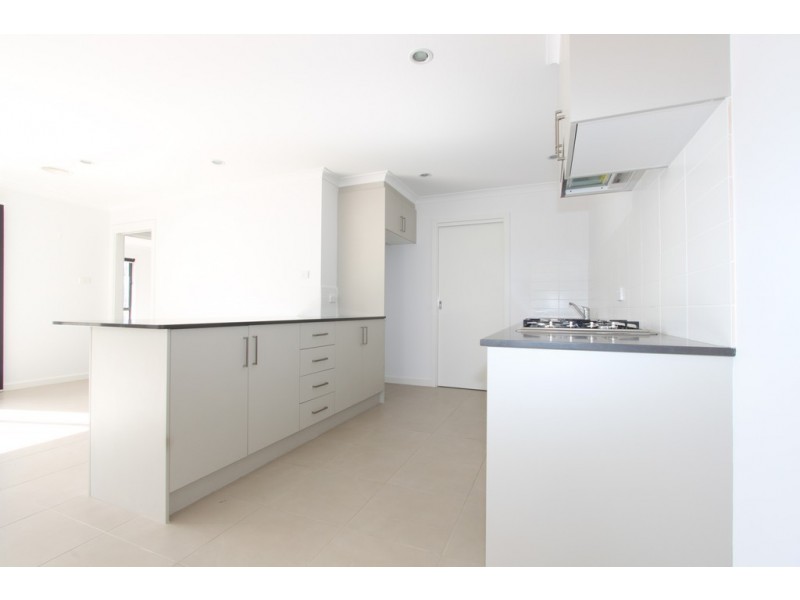 8/19-21 Henderson Road, Queanbeyan NSW 2620