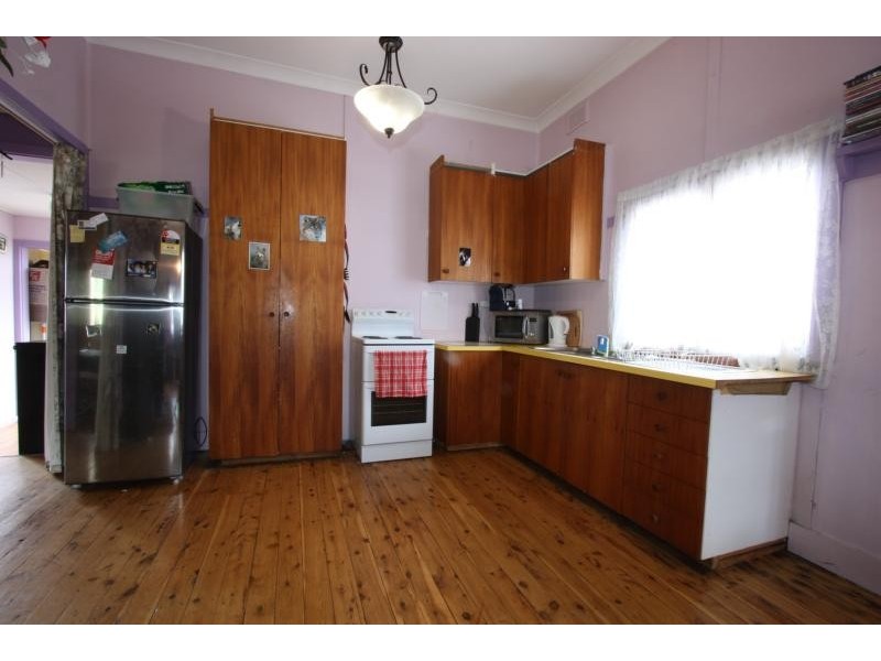 85 Uriarra Road, Queanbeyan NSW 2620