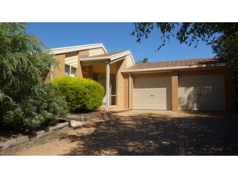 1 Esmond Avenue, Jerrabomberra NSW 2619