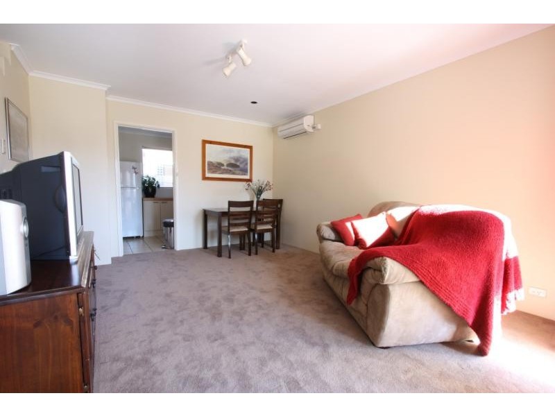 3/10 Nimmitabel Street, Queanbeyan NSW 2620