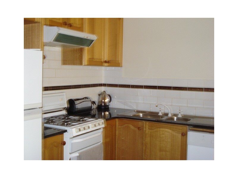 9/20 Kenny Place, Queanbeyan NSW 2620