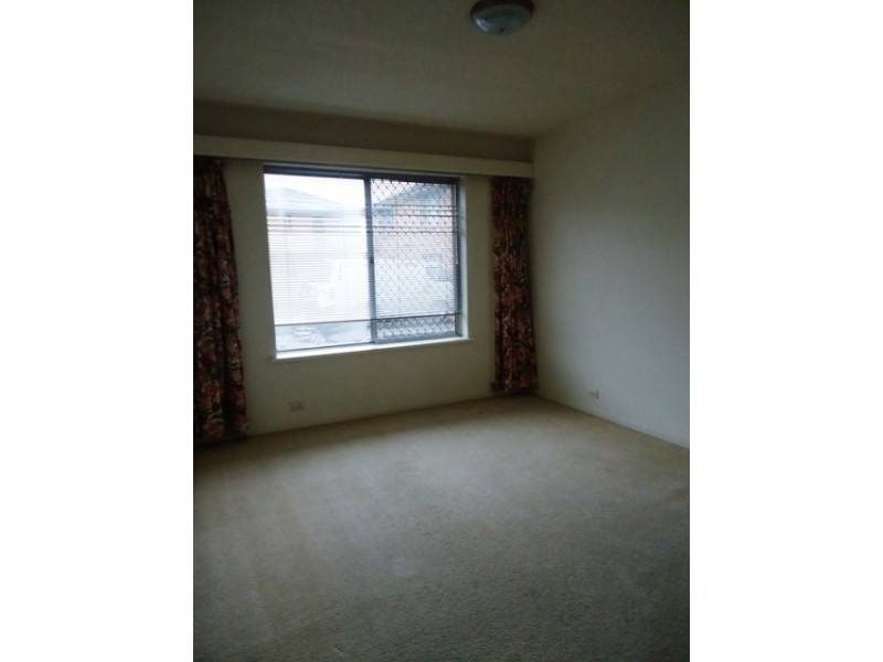 18/2 Donald Road, Queanbeyan NSW 2620