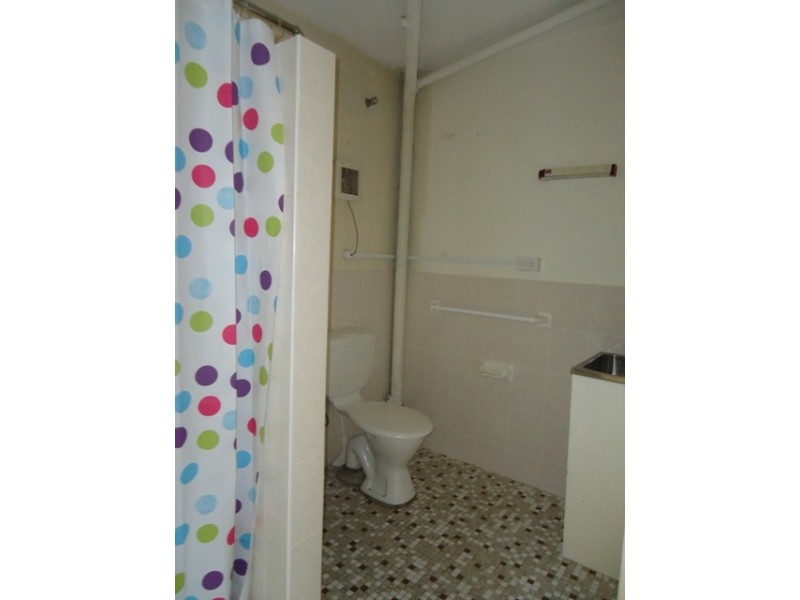 18/2 Donald Road, Queanbeyan NSW 2620