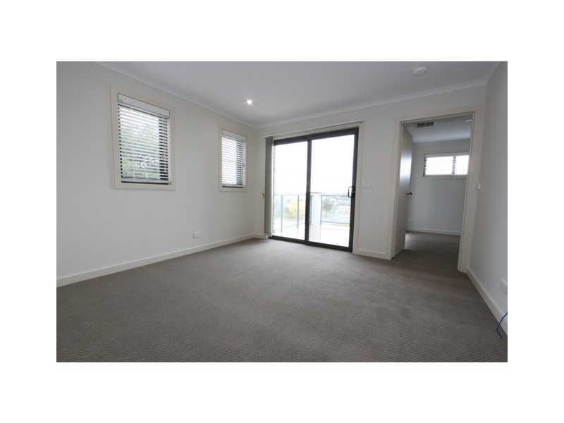 1/24 Lorn Road, Queanbeyan NSW 2620