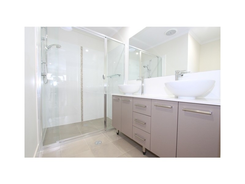 1/24 Lorn Road, Queanbeyan NSW 2620