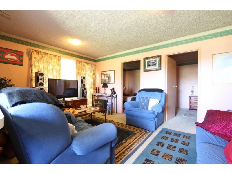 2/52-54 Trinculo Place, Queanbeyan NSW 2620