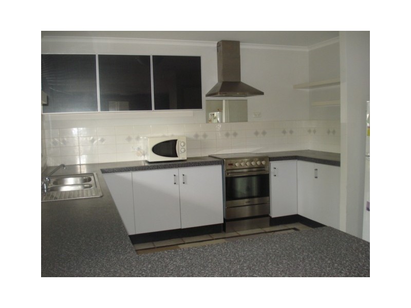 9 Noonan Street, Queanbeyan NSW 2620