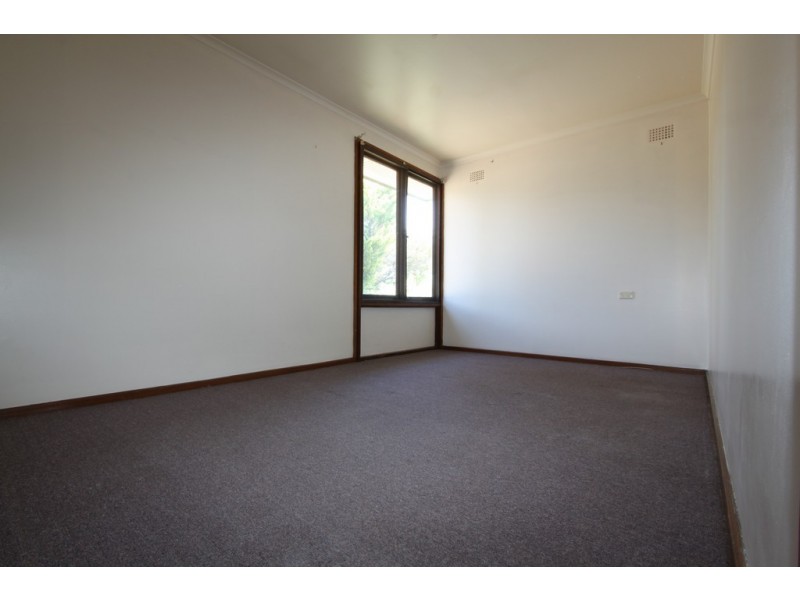 21 Karri Crescent, Queanbeyan NSW 2620