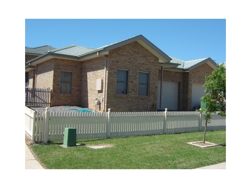 11 Stonehaven Circuit, Queanbeyan NSW 2620