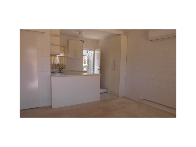 3/4 Fairmount Cresent, Queanbeyan NSW 2620