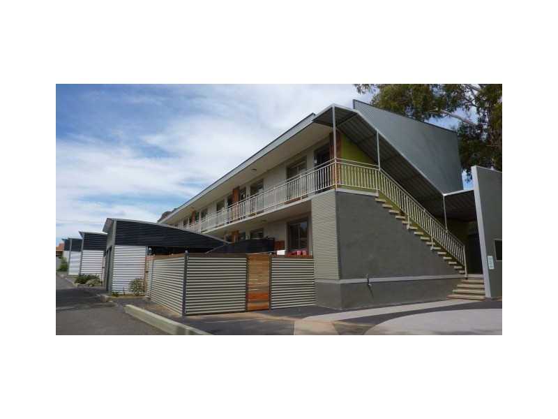 13/8 Davison Street, Queanbeyan NSW 2620