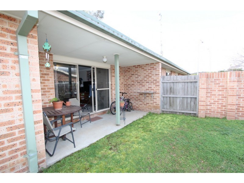 4/16-18 Laurel Place, Jerrabomberra NSW 2619