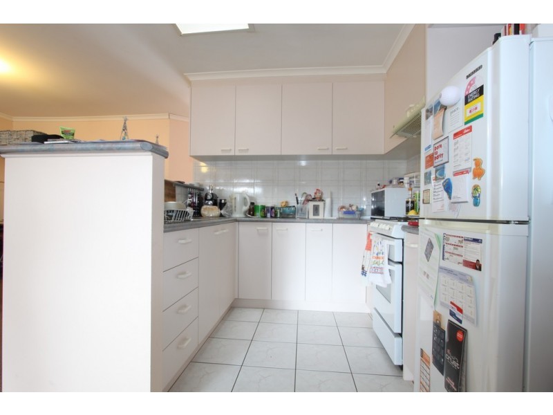 4/16-18 Laurel Place, Jerrabomberra NSW 2619