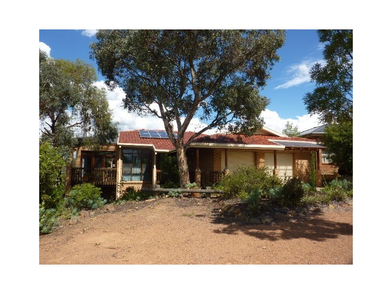 120 Candlebark Road, Queanbeyan NSW 2620