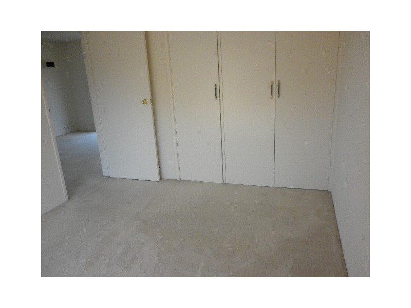 2/52-54 Trinculo Place, Queanbeyan West NSW 2620