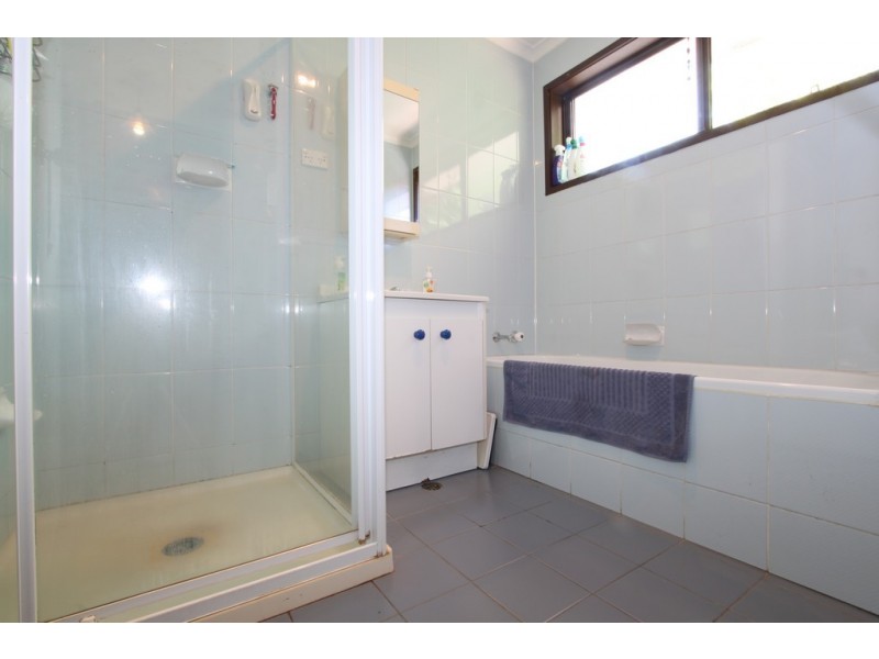 17 Atkinson Street, Queanbeyan NSW 2620