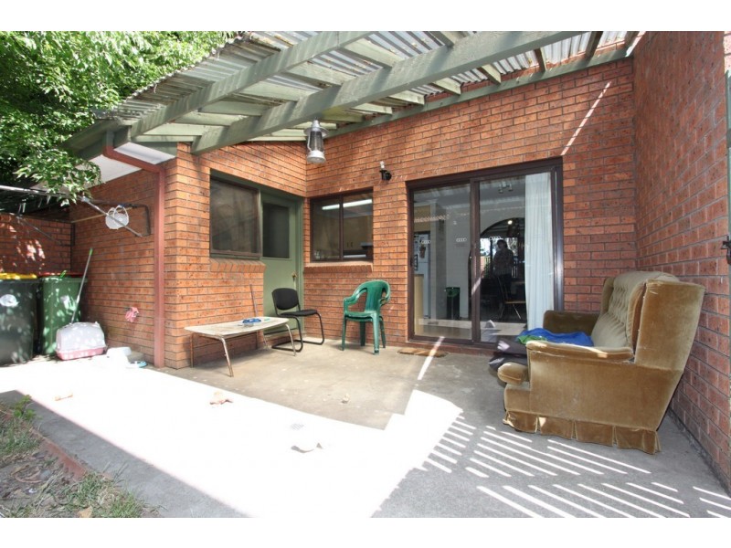 17 Atkinson Street, Queanbeyan NSW 2620