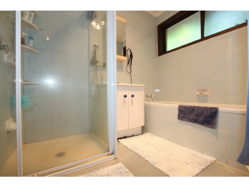 17 Atkinson Street, Queanbeyan NSW 2620