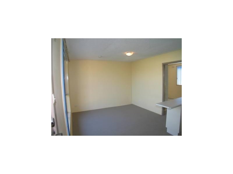 1/3 Charles Street, Queanbeyan NSW 2620