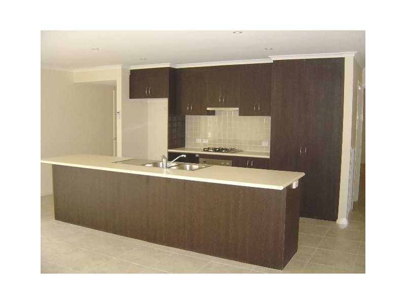 2/20 Broughton Place, Queanbeyan NSW 2620