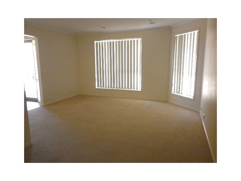 2/20 Broughton Place, Queanbeyan NSW 2620