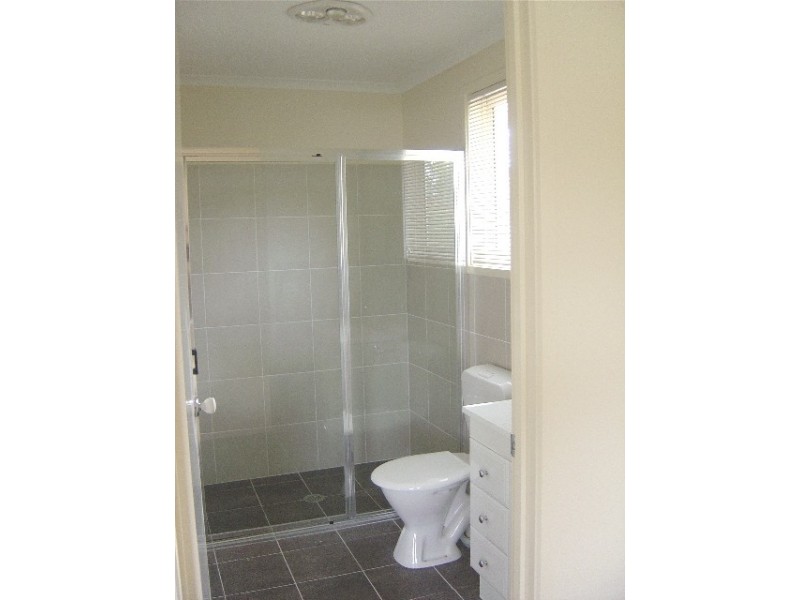 2/20 Broughton Place, Queanbeyan NSW 2620