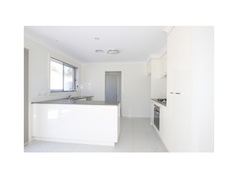 8/12 Mulloon Street, Queanbeyan NSW 2620