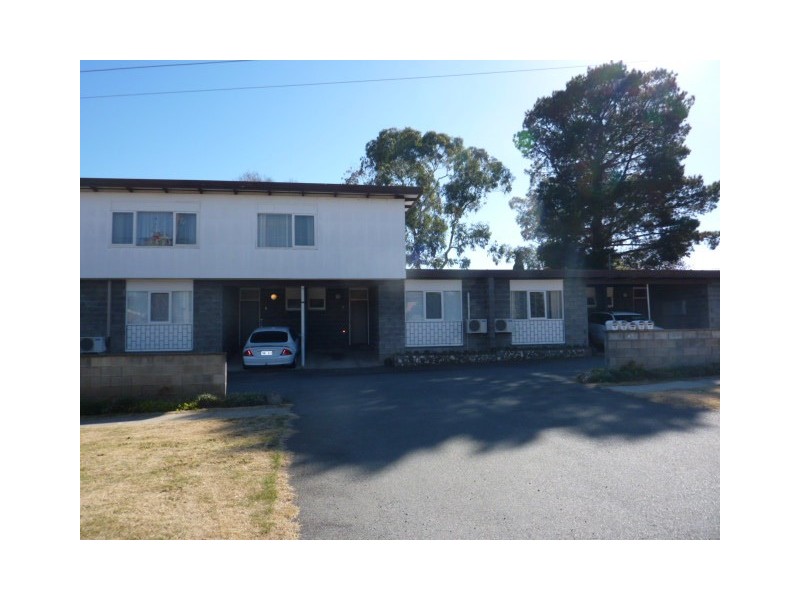 4/45 Atkinson Street, Queanbeyan NSW 2620