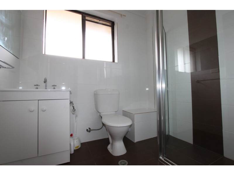 1/27 Mowatt Street, Queanbeyan NSW 2620