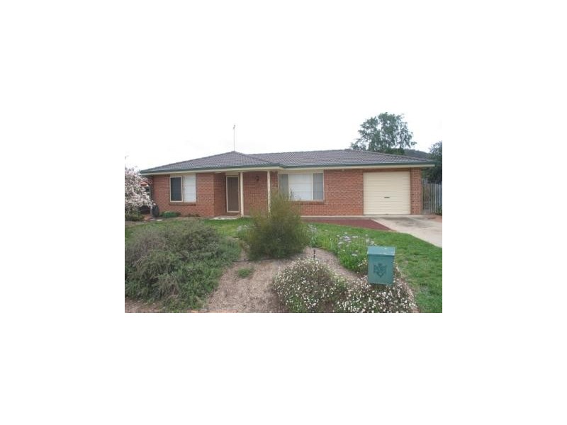 5 Birch Way, Jerrabomberra NSW 2619