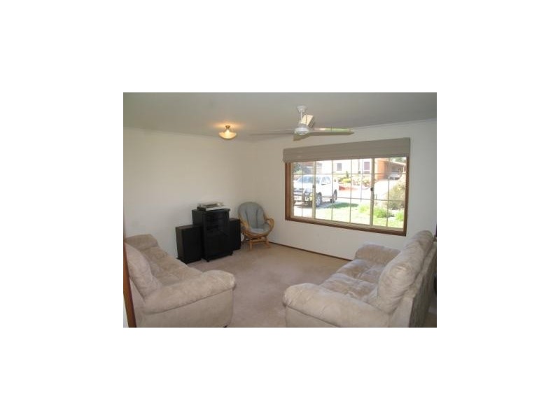5 Birch Way, Jerrabomberra NSW 2619
