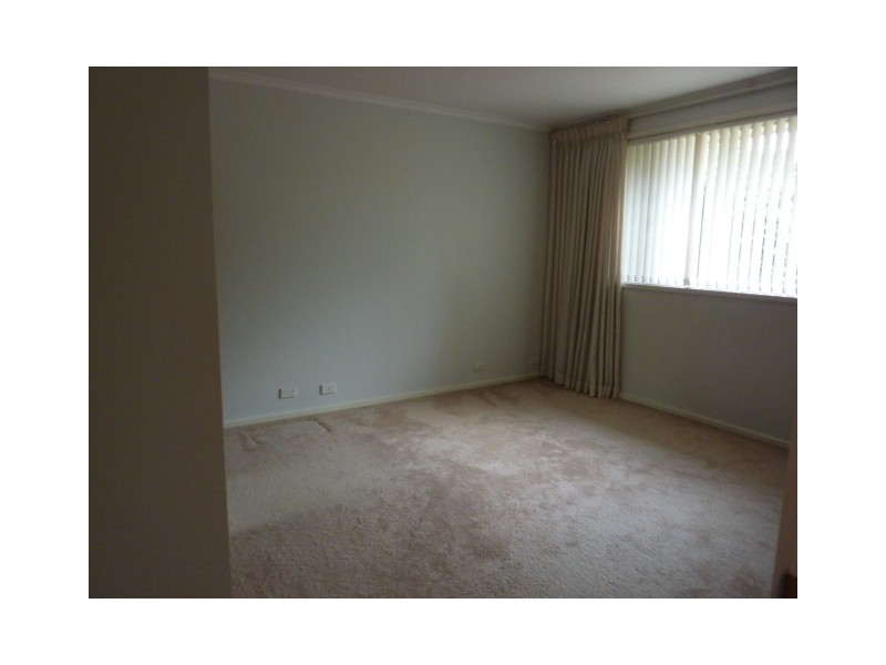 18 Stuart Street, Queanbeyan NSW 2620