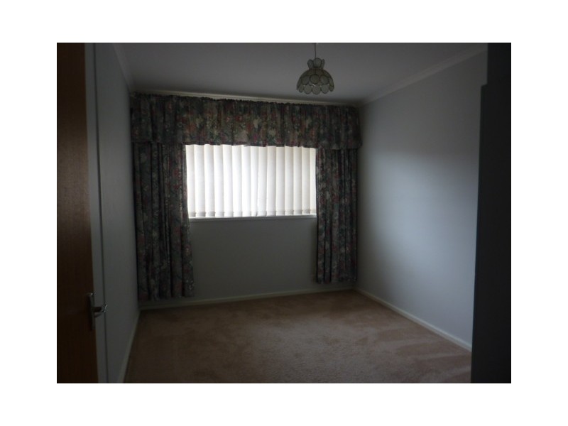 18 Stuart Street, Queanbeyan NSW 2620