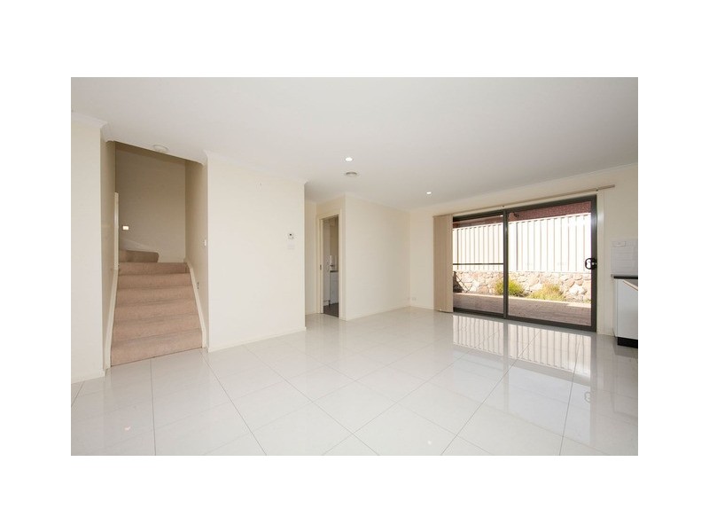 2/3-5 Geebung Place, Queanbeyan NSW 2620