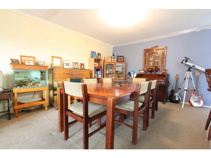 1/16-18 Laurel Place, Jerrabomberra NSW 2619