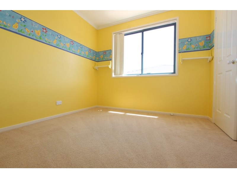 77 Thomas Royal Gardens, Queanbeyan NSW 2620