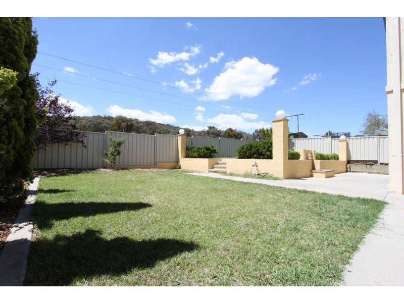 77 Thomas Royal Gardens, Queanbeyan NSW 2620