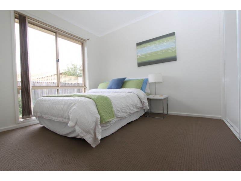 2/16-18 Laurel Place, Jerrabomberra NSW 2619