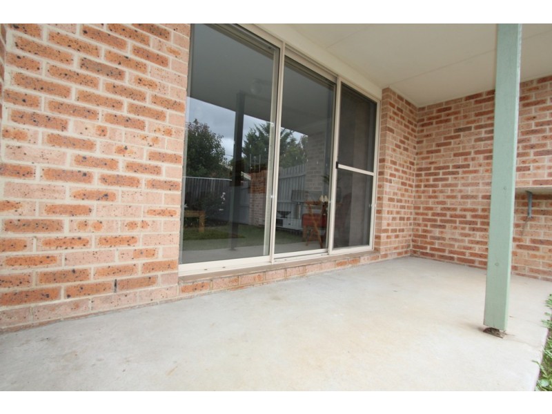 2/16-18 Laurel Place, Jerrabomberra NSW 2619