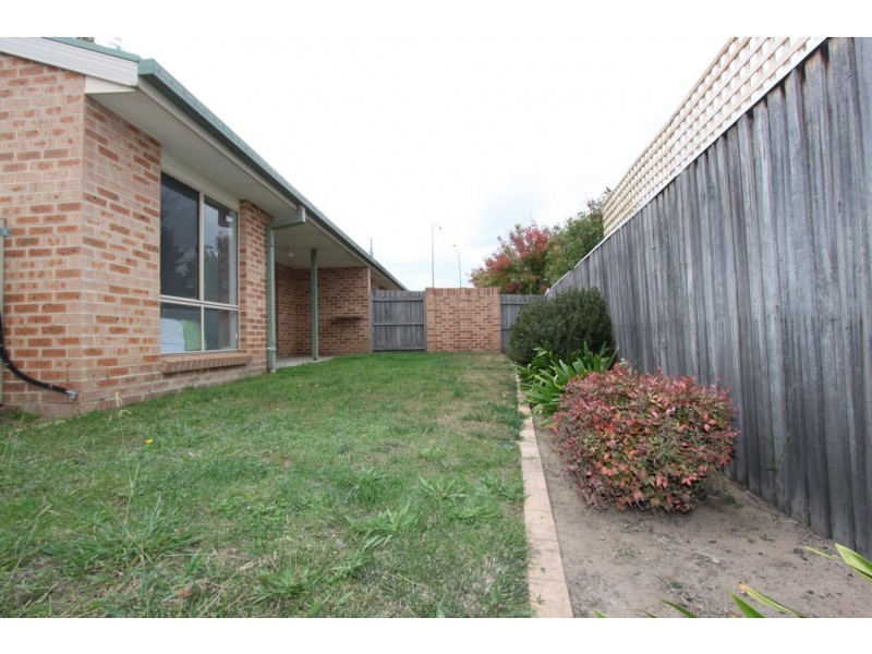 2/16-18 Laurel Place, Jerrabomberra NSW 2619