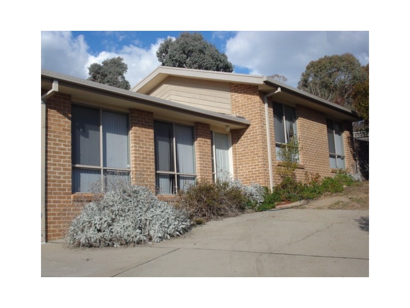 4B Delmar Crescent, Queanbeyan NSW 2620