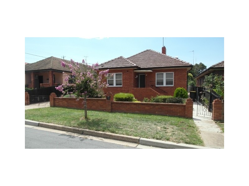 23 Bruce Street, Queanbeyan NSW 2620