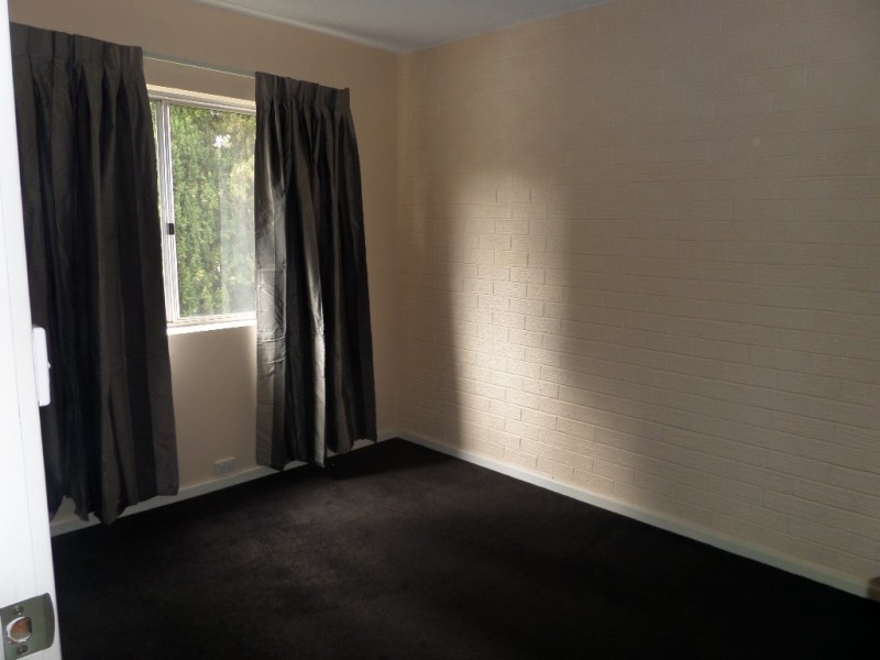 28/18 Booth Street, Queanbeyan NSW 2620