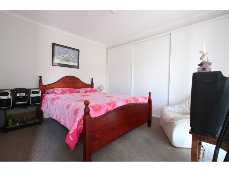 6/16-18 Laurel Place, Jerrabomberra NSW 2619