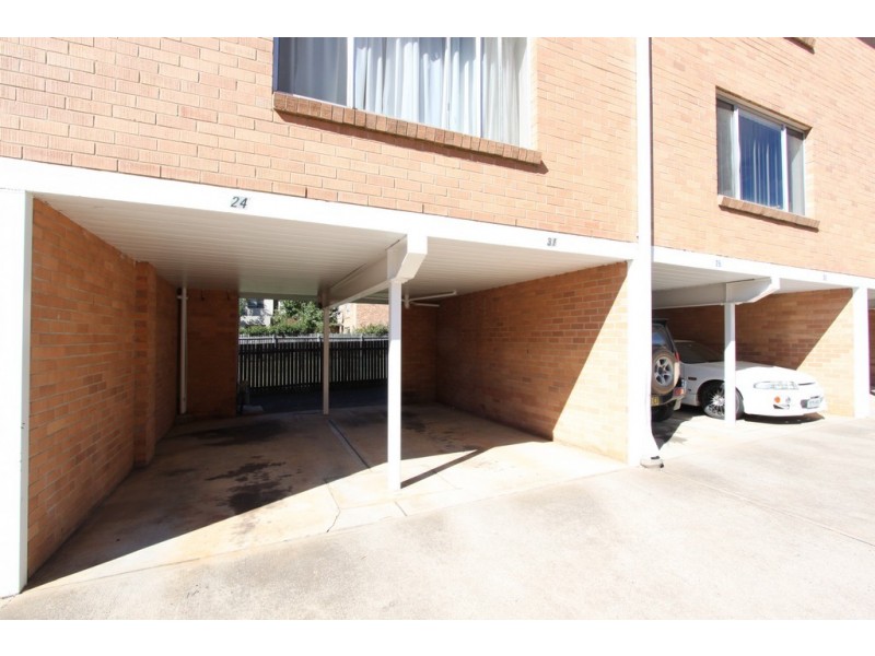 31/25 Macquoid Street, Queanbeyan NSW 2620