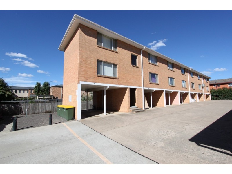 31/25 Macquoid Street, Queanbeyan NSW 2620