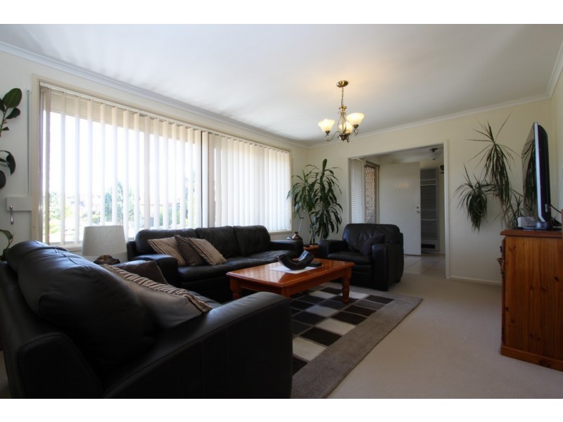 4 Veronica Place, Queanbeyan NSW 2620