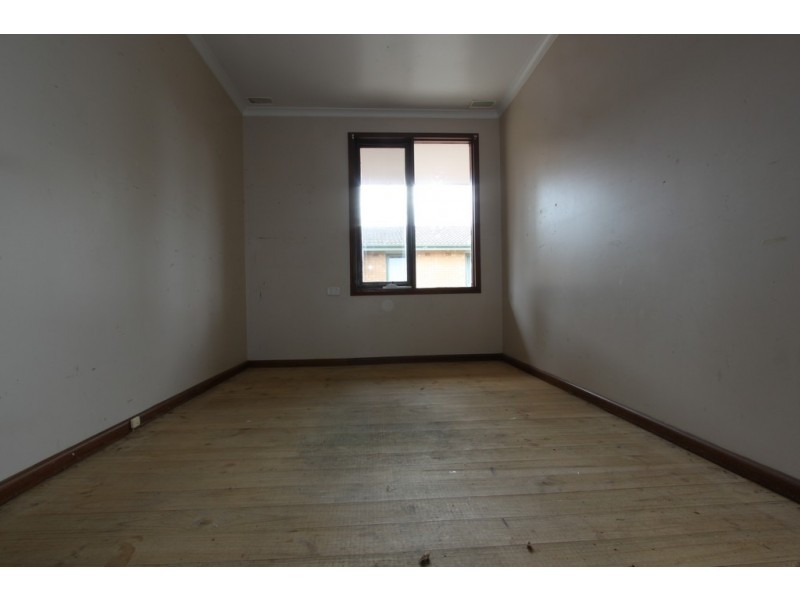 10 Eugenia Street, Queanbeyan NSW 2620