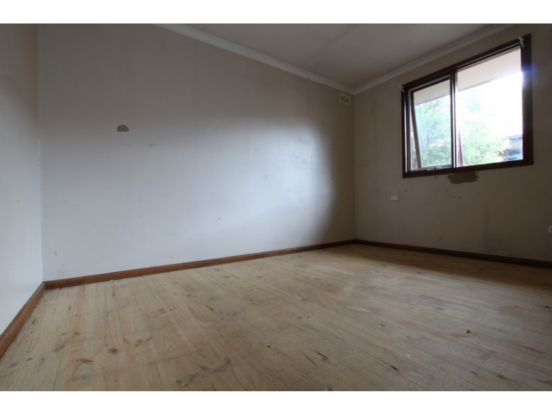 10 Eugenia Street, Queanbeyan NSW 2620